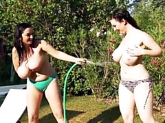 Gros seins, Bikini, Rondelette, Lingerie, Mère que j'aimerais baiser, Nue, Culottes ou slips, Jarretelles