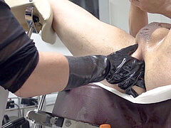 Anal, Sadomasoquismo, Médico, Dominacion femenina, Penetracion con dedos, Penetracion con puños, Strapon