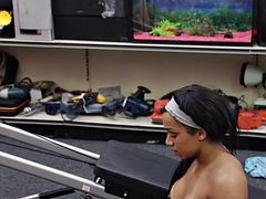 Pawnshop amateur ebony facial jizzed in shop after workout