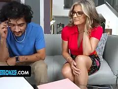 Blondine, Blasen, Braunhaarige, Spermaladung, Aufs gesicht abspritzen, Hd, Schreiend