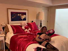 Anal, Travestis, Gode, Lingerie, Tatouage, Nénés, Jouets, Vibromasseur