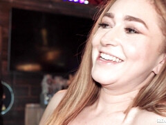 美女, フェラチオ, 巨乳な, ディルド, キス, 公共, オマンコ, オッパイの