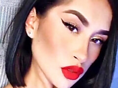 Любители, Большие сиськи, Брюнетки, Милф, Голышом, Короткая стрижка, Соло, Стриптизерша