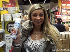 Enthousiasteling, Badkamer, Pijpbeurt, Fetisj, Handbeurt, Naakt, Tiener, Nat