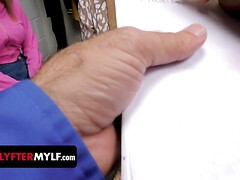 Blonde, Fétiche, Hard, Masturbation, Mère que j'aimerais baiser, Bureau, Pov, Maigrichonne