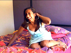 Indian lady solo onanism and climax