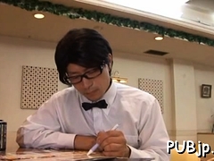 Amateur, Asiatique, Sucer une bite, Collège université, Fétiche, Branlette thaïlandaise, Réalité, Uniforme