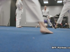 Amateur, Rubia, Morena, Cuadrupleta, Grupo, Sexo duro, Casero, Adolescente