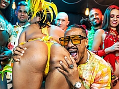 Anal, Grosse bite, Brésilienne, Extrême, Mère que j'aimerais baiser, Orgie, Fête, Rugueux