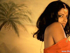 glamour postures From Bollywood