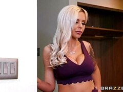 デカパイ, フェラチオ, 足, 淫乱熟女, ピアス, ハメ撮り, オマンコ, タトゥー