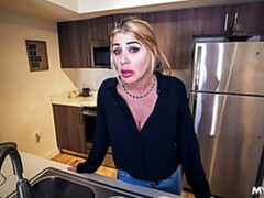 Amateur, Verga grande, Tetas grandes, Mamada, Estilo perrito, Flexible, Pov, Tatuaje