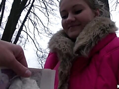 Grosser arsch, Grosser schwanz, Grosse titten, Blasen, Hundestellung, Geld