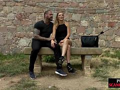 Tussi, Sadomasochismus, Fetisch, Öffentlich, Dürr, Schlampe, Hintern versohlen