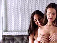 Blasen, Besamung, Frau frau mann, Küssen, Lingerie, Arsch lecken, Flotter dreier