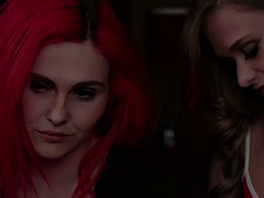 Tussi, Britisch, Cfnm, Weibliche domination, Handjob, Absätze, Masturbation, Rotschopf