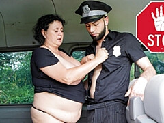 Gorda, Verga grande, Tetas grandes, Mamada, Gordita, Maduro, Policía, Juguetes