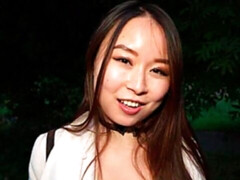 Asiatique, Sucer une bite, Brunette brune, Masturbation, Argent, Rasée, Maigrichonne, Nénés