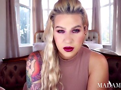 Grosse titten, Weibliche domination, Fetisch, Milf, Solo