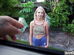 Grote lul, Grote mammen, Blond, Auto, Hondjeshouding, Geld, Natuurlijke tieten, Mager