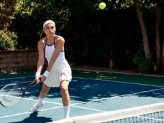 Zoenen, Masturbatie, Buiten, Kut duiken, Sportoefening, Strippen, Tiener, Tieten likken