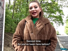 Brunette brune, Tir de sperme, Queue, Européenne, Faciale, De plein air, Pov, Public