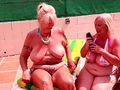 指いじり, レズビアン, なめる, 熟年, 淫乱熟女, オーガズム, オマンコ, 濡れ