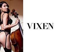 Asiatisch, Grosser arsch, Grosser schwanz, Grosse titten, Blasen, Braunhaarige, Hundestellung, Dürr