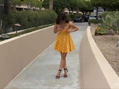 Anal, Extrême, Doigter, Masturbation, Orgasme, Public, Solo, Sous la jupe