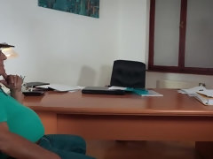 Mamada, Morena, Corridas, Garganta profunda, Tetas naturales, Oficina, Flaco, Adolescente