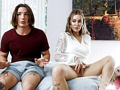 Grosser arsch, Grosser schwanz, Grosse titten, Blasen, Hundestellung, Frau frau mann, Dürr, Jungendliche (18+)