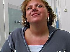 Amateur, Belle grosse femme bgf, Brunette brune, Gode, Doigter, Allemand, Hard, Solo