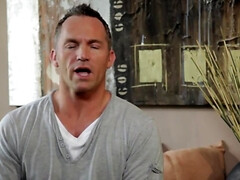 Hondjeshouding, Eerste keer, Masturbatie, Spuiten