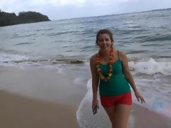 Grosse titten, Bikini, Braunhaarige, Freundin, Masturbation, Geschwollene nippel, Muschi, Titten