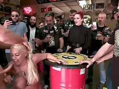 Bondage domination sadisme masochisme, Gros cul, Gros seins, Bondage, Femelle, Hd, Humiliation, Public