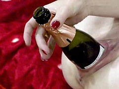 Bizarr, Faustfick, Freundin, Riesendildo, Einschiebung, Milf, Muschi, Spielzeuge