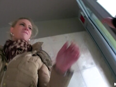 Leie, Blondine, Bus, Hardcore, Geld, Im freien, Pov, Realität