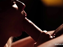 Grosser schwanz, Schwanz, Frau, Fingern, Flexibel, Hd, Lecken, Milf