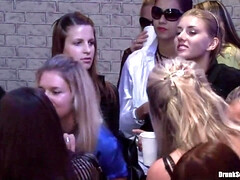 デカパイ, 巨乳な, グループ, 自然山雀, オージー, パーティ, 公共, オッパイの