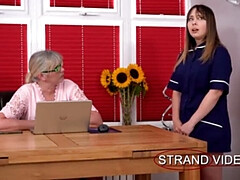 Europees, Hd, Vernedering, Lesbisch, Rijpe lesbienne, Billekoek, Tiener
