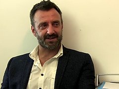 Gros cul, Grosse bite, Gros seins, Sucer une bite, Britannique, Gorge profonde, Mamie, Seins naturels