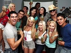 18, デカ尻, デカチン, デカパイ, フェラチオ, バック, ガリガリ, ティーン