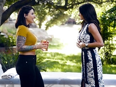 Grosser arsch, Grosse titten, Fingern, Hardcore, Hd, Lesbisch, Muschi, Titten