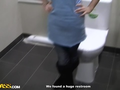 Блондинки, Белье, Деньги, Пирсинг, На публике, Чулки, Втроем