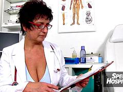 Tussi, Braunhaarige, Fetisch, Gynäkologe