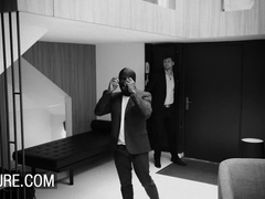 Анальный секс, Брюнетки, Собачьи, Двойное проникновение, Секс без цензуры, Межрасовый секс, Милф, Втроем