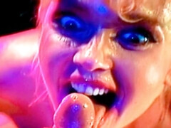 Grosse titten, Fesselspiele, Fetisch, Handjob, Lecken, Milf, Rasiert, Vintage