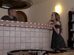 Blonde, Sucer une bite, Attrapée, Papa, Hd, Russe, Adolescente, Nénés